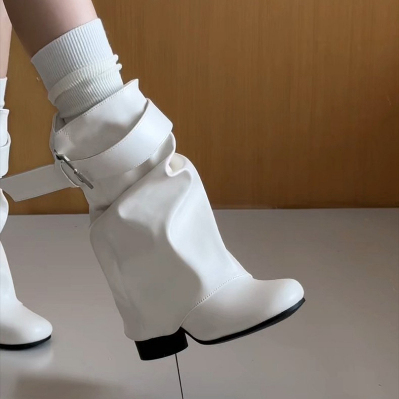 Sepatu Bot Kulit Wanita Model  - Leather Classic Strap ulasan dan harga
